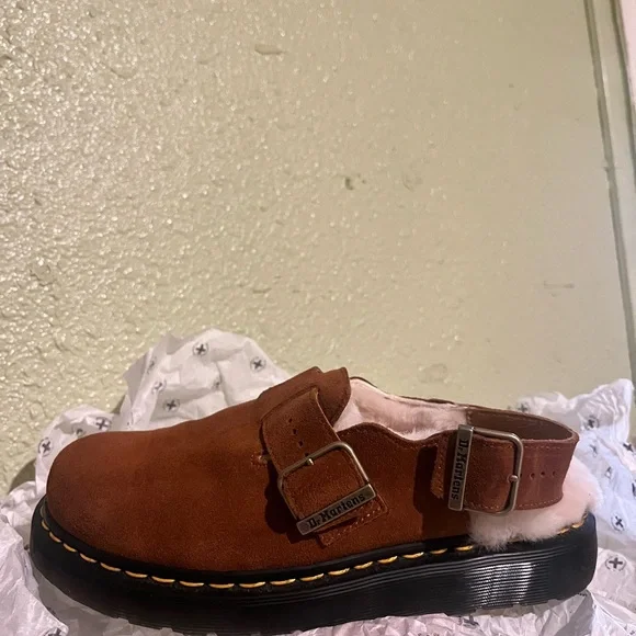 Dr. Martens Dark Sole Footwear - Picture 2 of 9